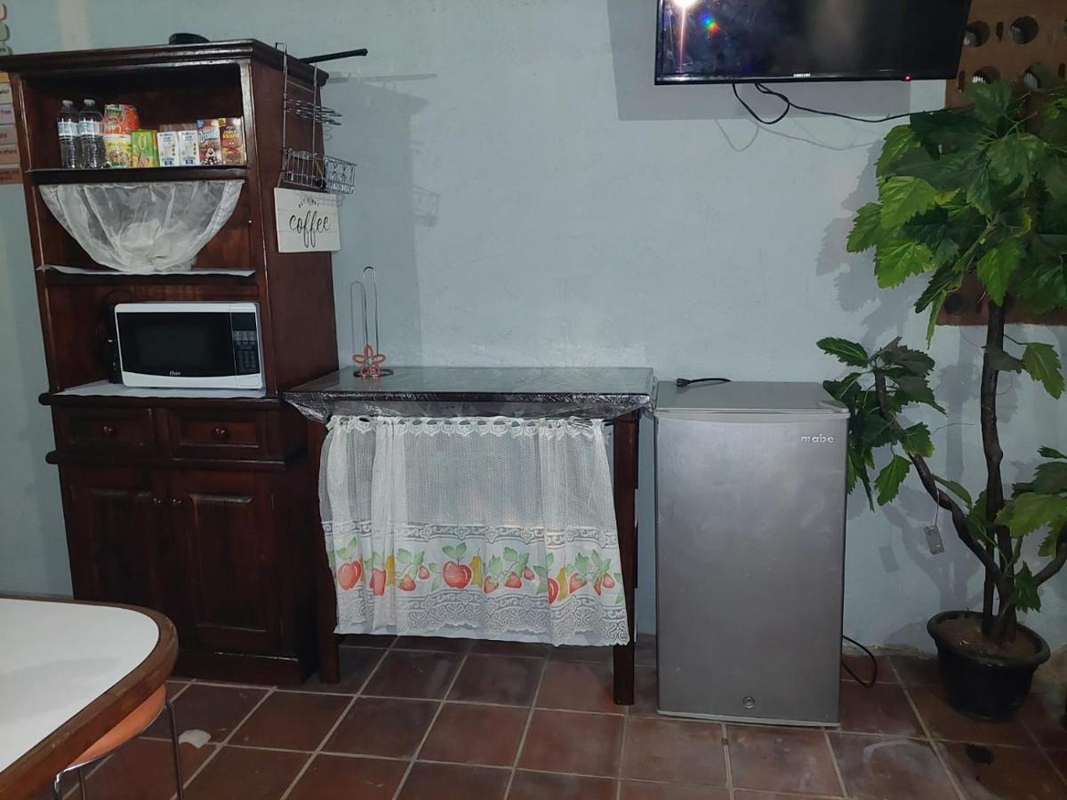 Nirvana 2, Habitacion Doble Con Todos Sus Servicios Ciudad Guatemala Eksteriør billede
